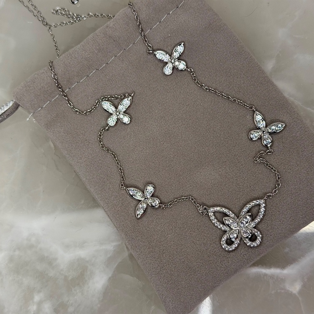 Graff SILHOUETTE BUTTERFLY PENDANT Multi Butterfly Silhouette Diamond AU 750 - Picture 3 of 7